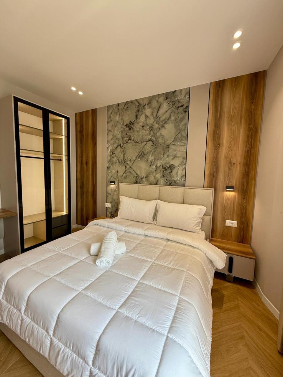 Gent's Luxury