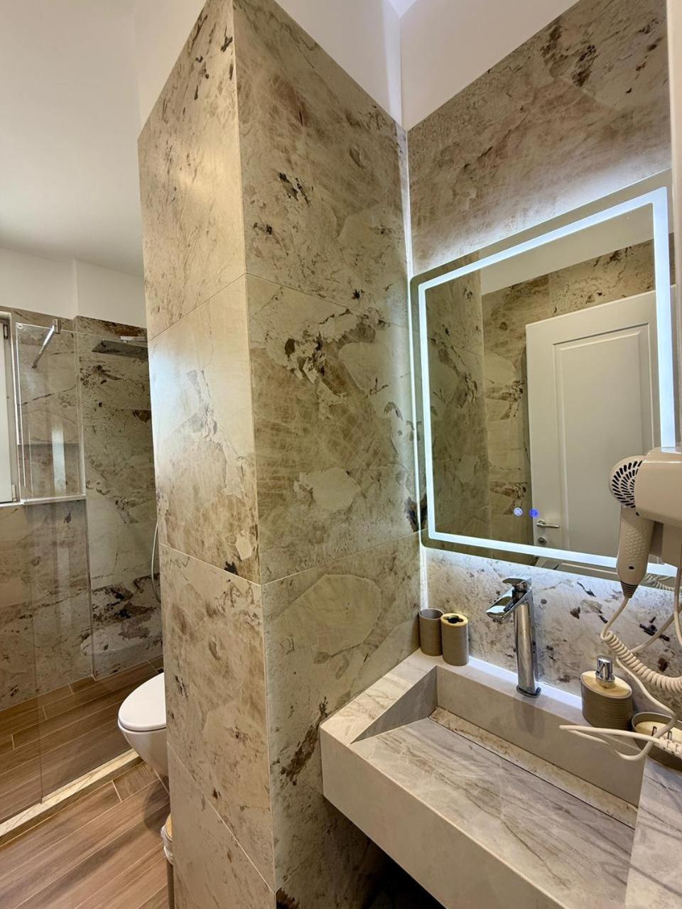 Apartment Gent's Luxury Durrës