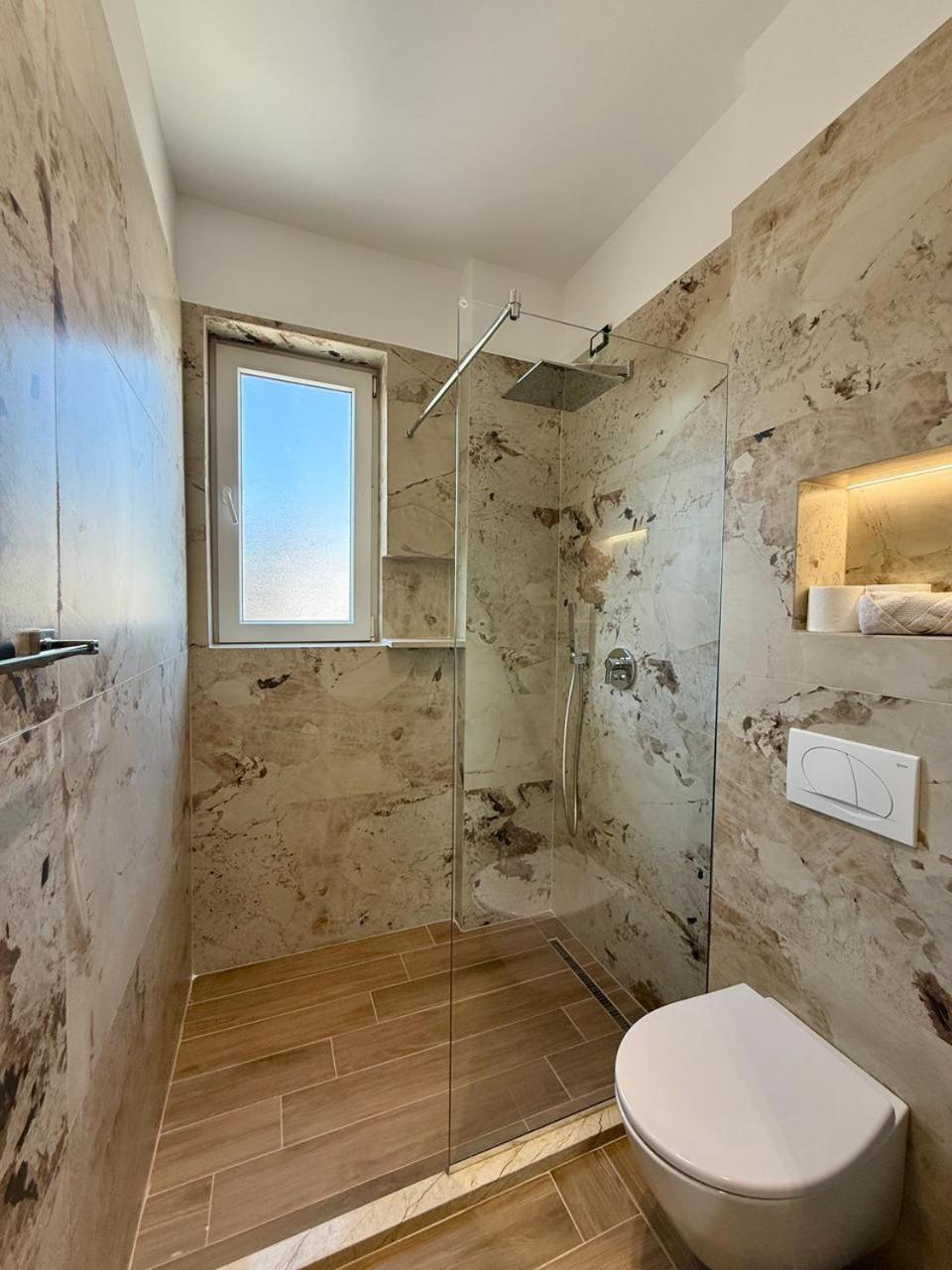 Gent's Luxury Apartment Durrës