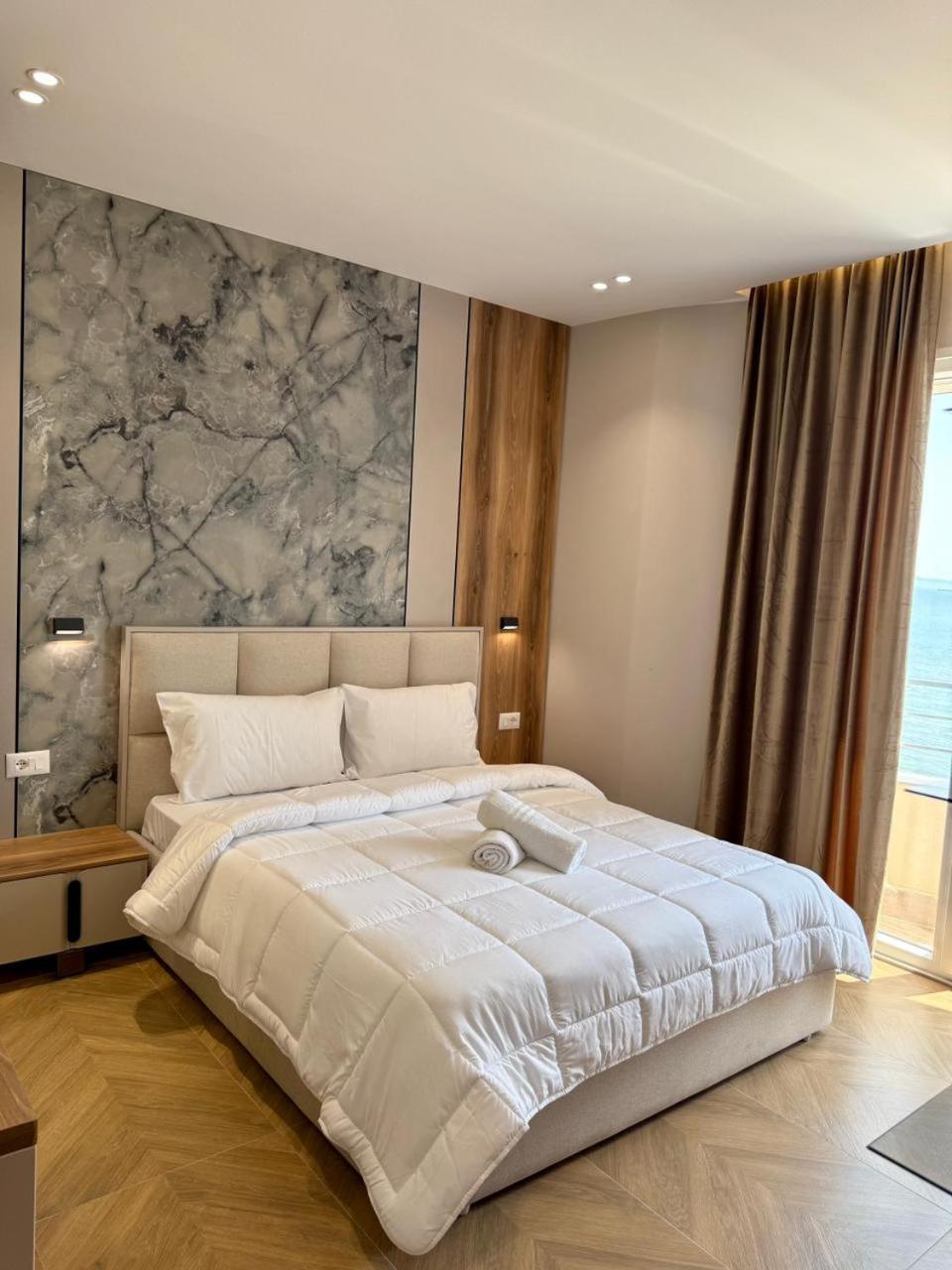 Gent's Luxury